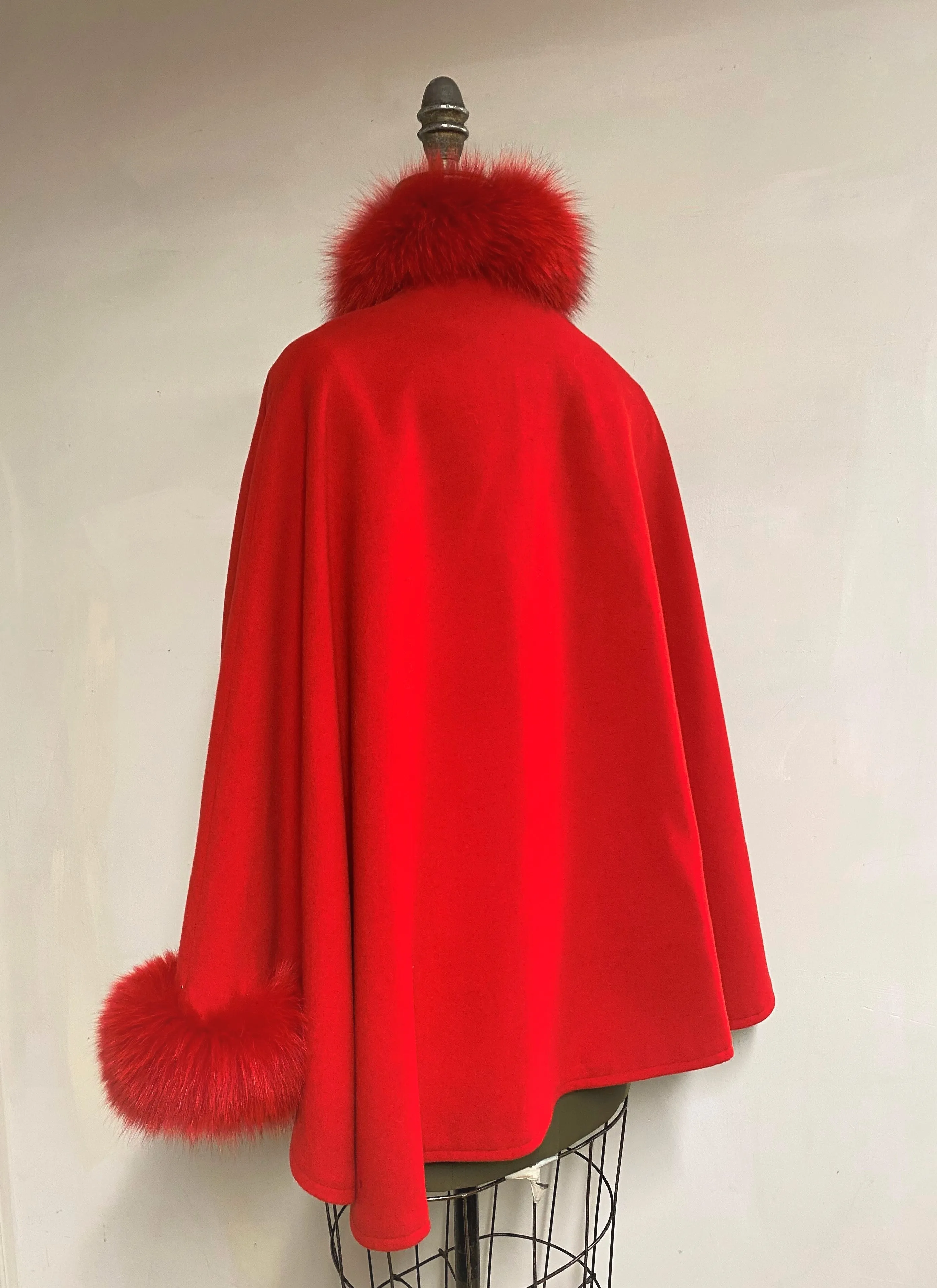 Maria Belted Cape  -  Cashmere & Wool Blend - Fox Trim
